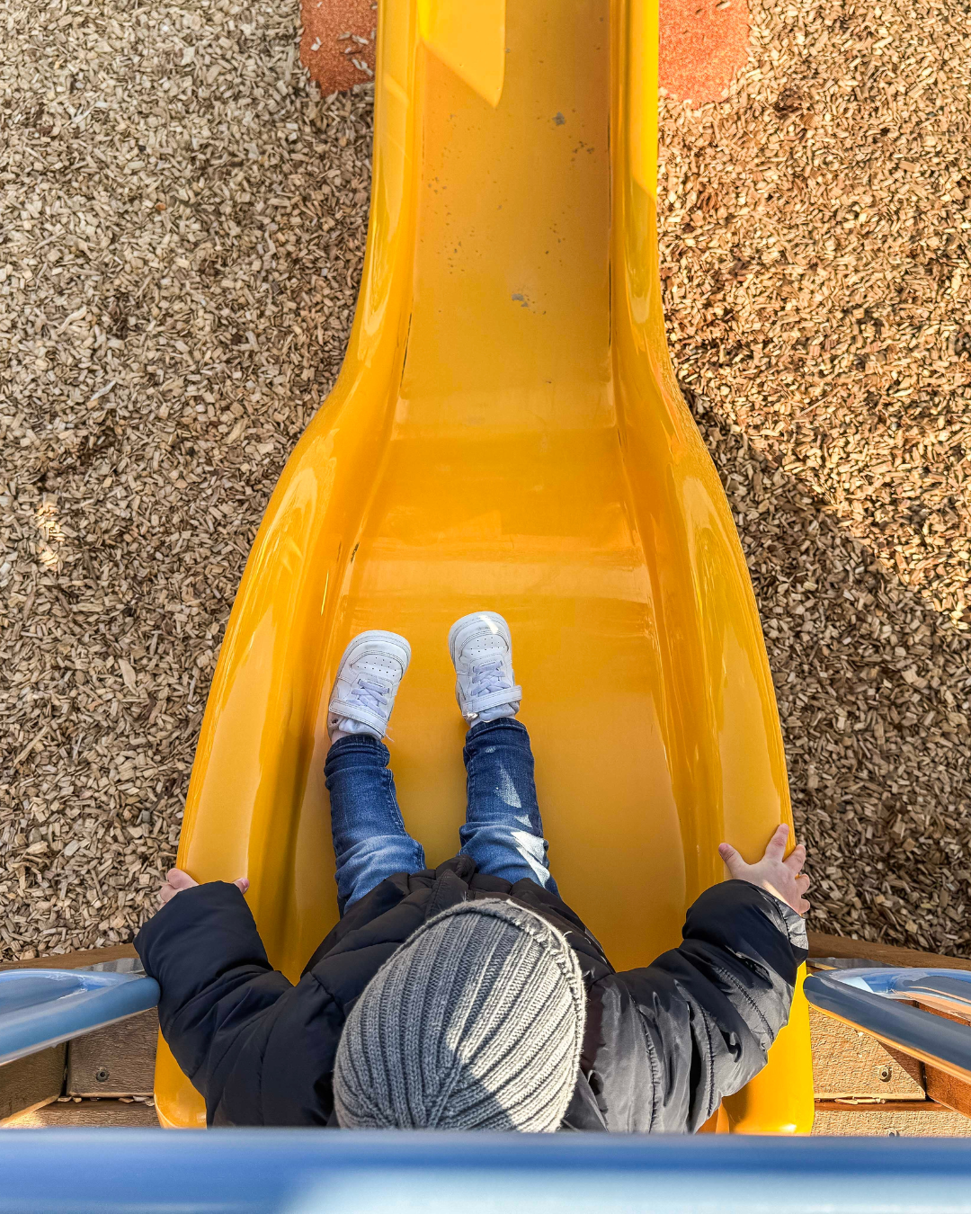 Parkwood Green Reserve Playground, Hillside