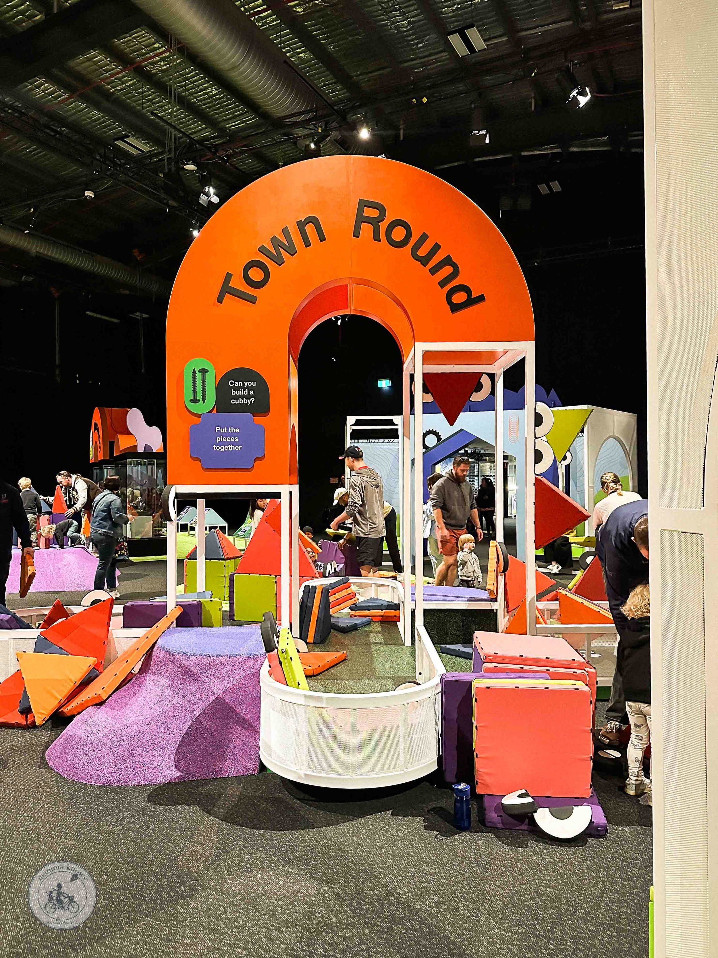 Copyright 2025 - Mamma Knows Melbourne - Tinkertown Scienceworks_.jpg