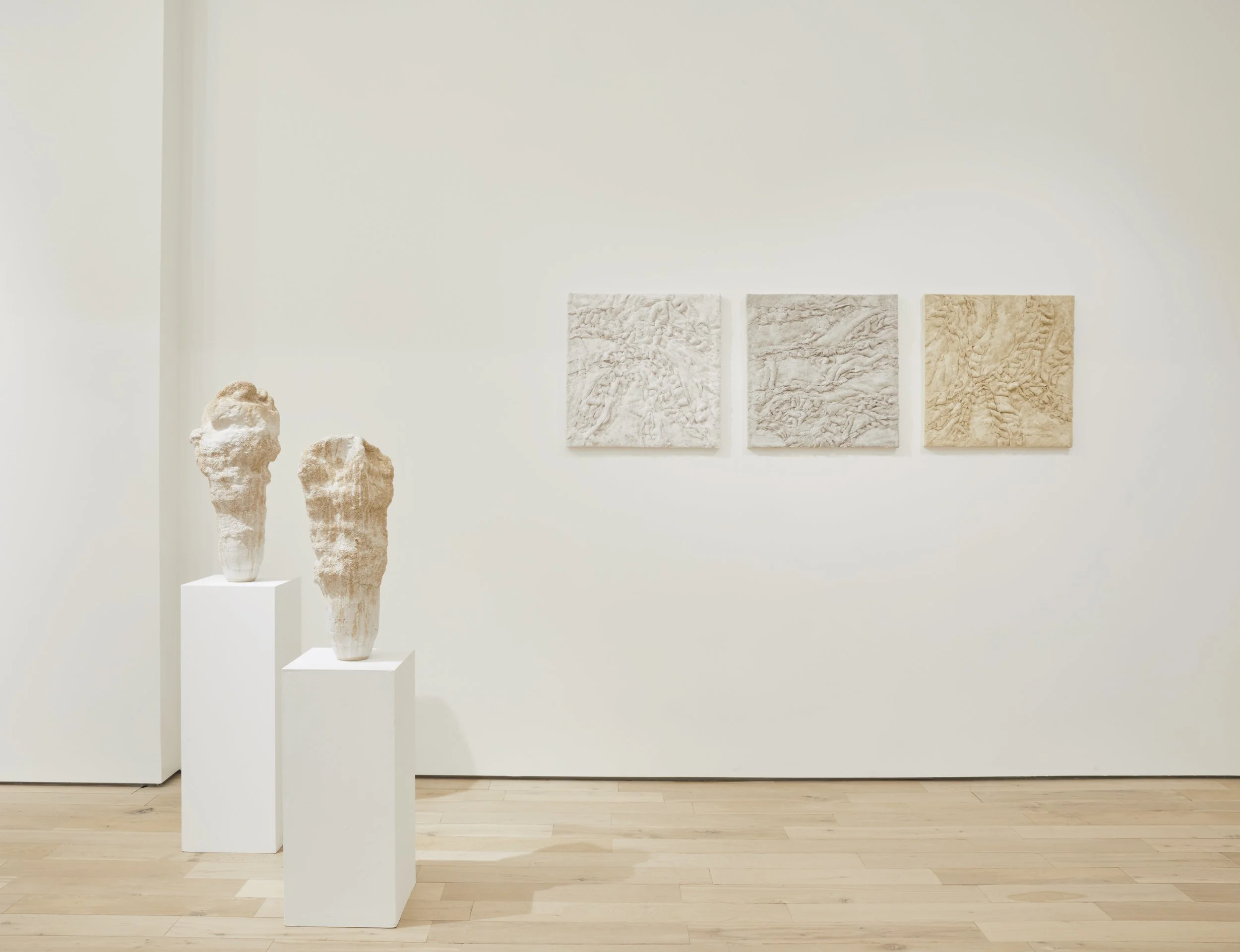 ARowley_HostlerBurrows_HB381_SummerGroupShow_June2022_5777_ArtworkStraightened_ret.jpg