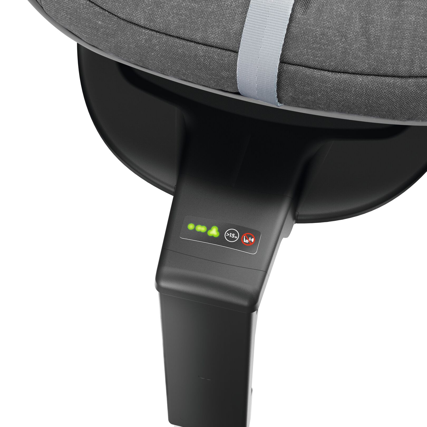 Fullscreen Retina landscape-8788010210U2Y2019_2019_bebeconfort_carseat_carseataccessory_3WayFix_black_installationfeedback_3qrtback.jpg