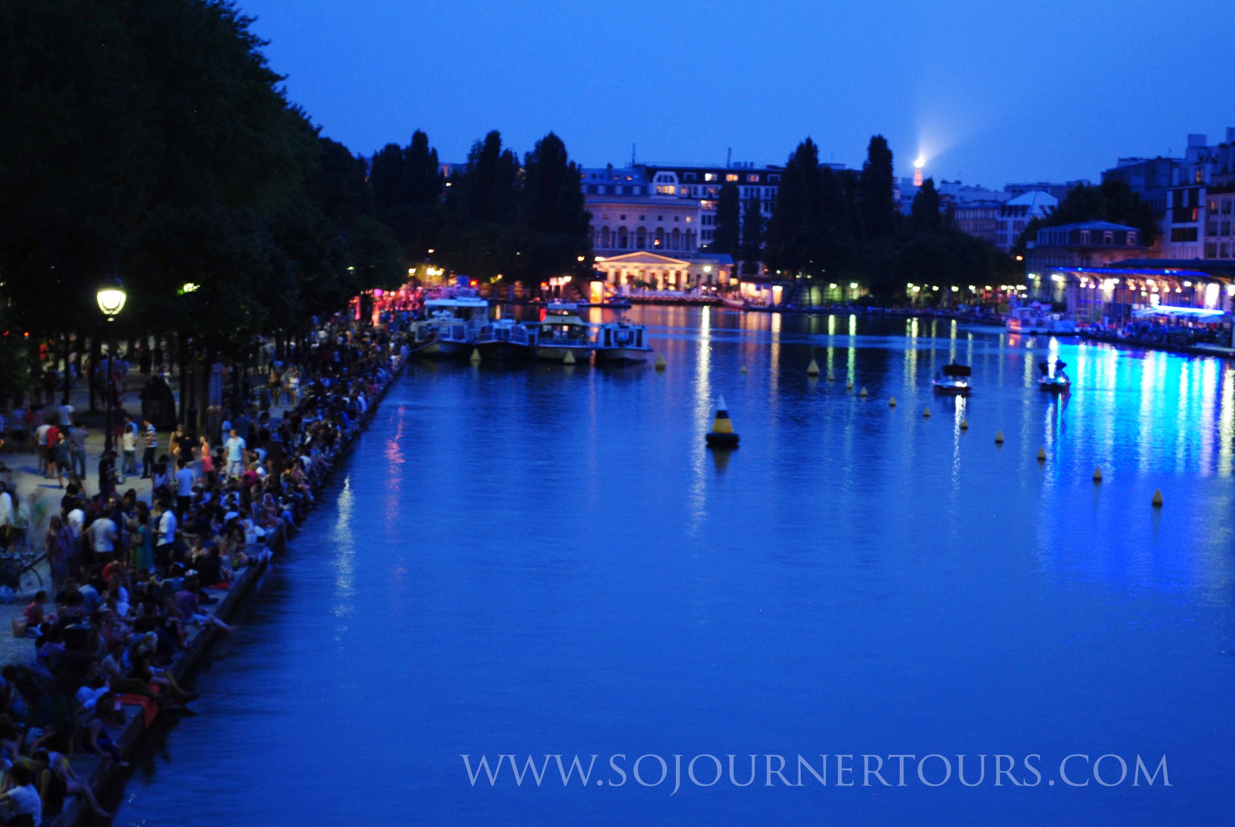 Canal de l'Ourqc: Paris, France (Sojourner Tours)