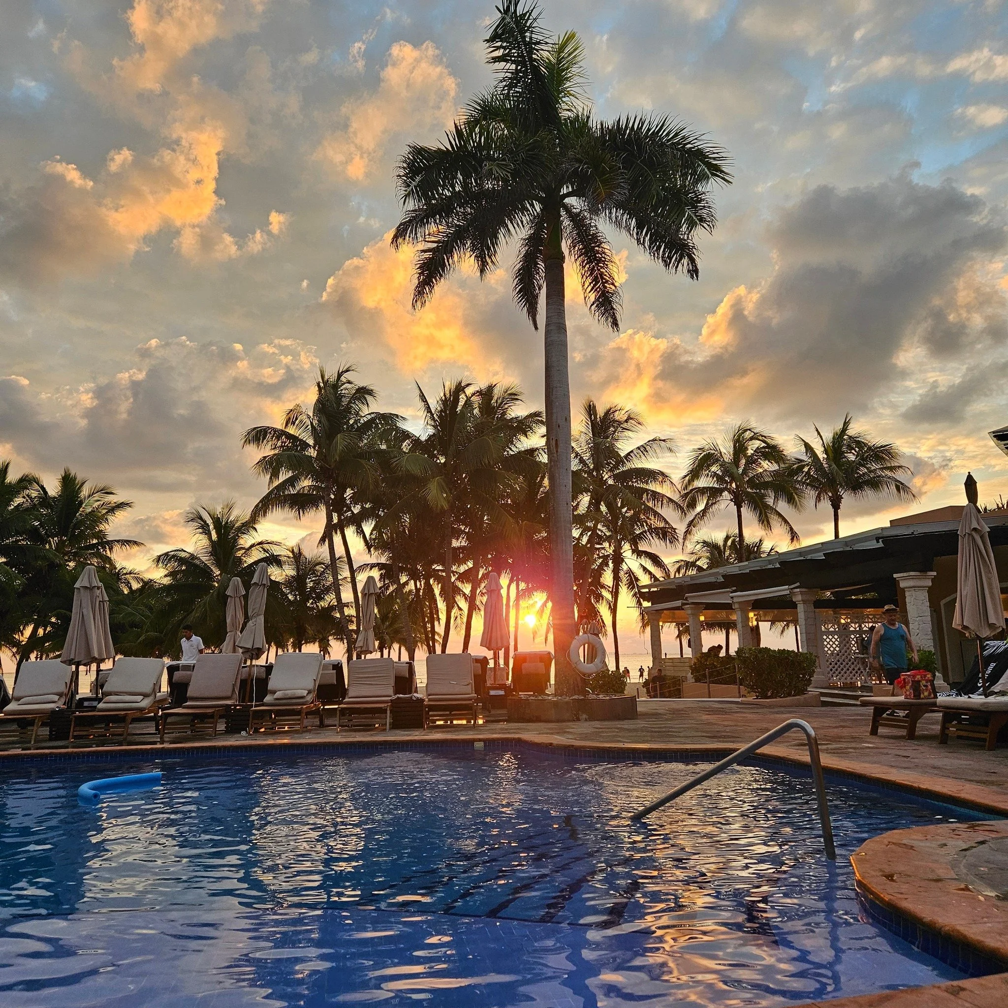 Beautiful sunny day morning 🌄