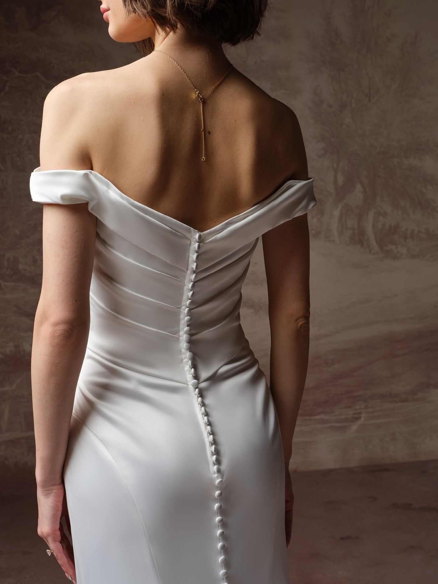 Rebecca-Ingram-Clementine-Sheath-Wedding-Dress-F6RS119A01-Alt56-DW002.jpg