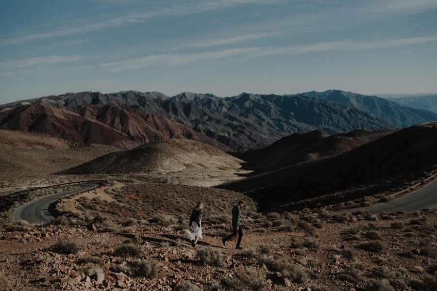 Death Valley Desert Elopement0013.jpg