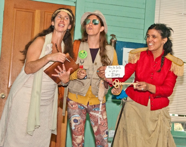 Sappho, Harriet The Falcolner, and Juana Azurduy exploring with the people of Crestone-Baca.