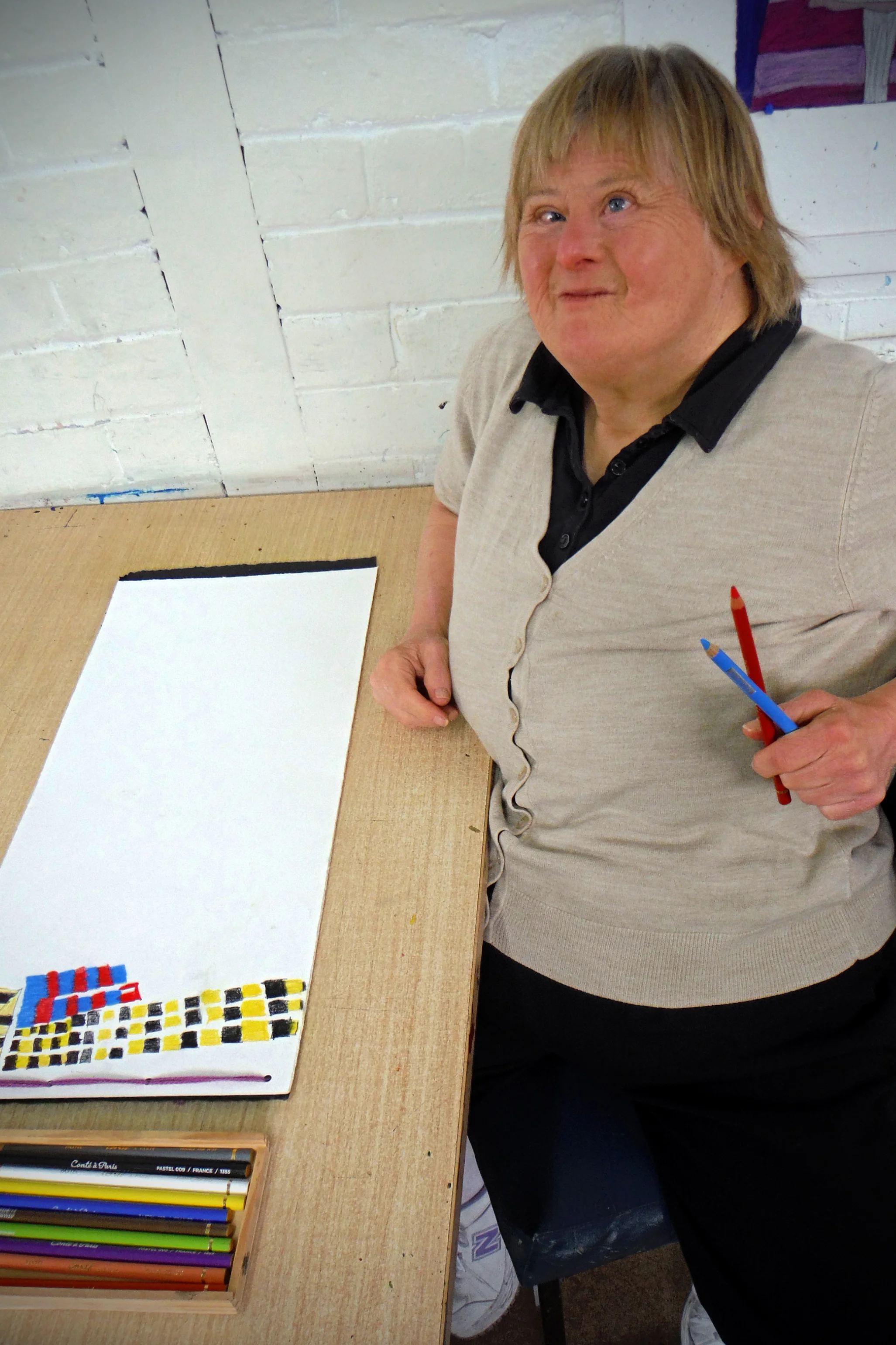 An Artist at Arts Project Australia