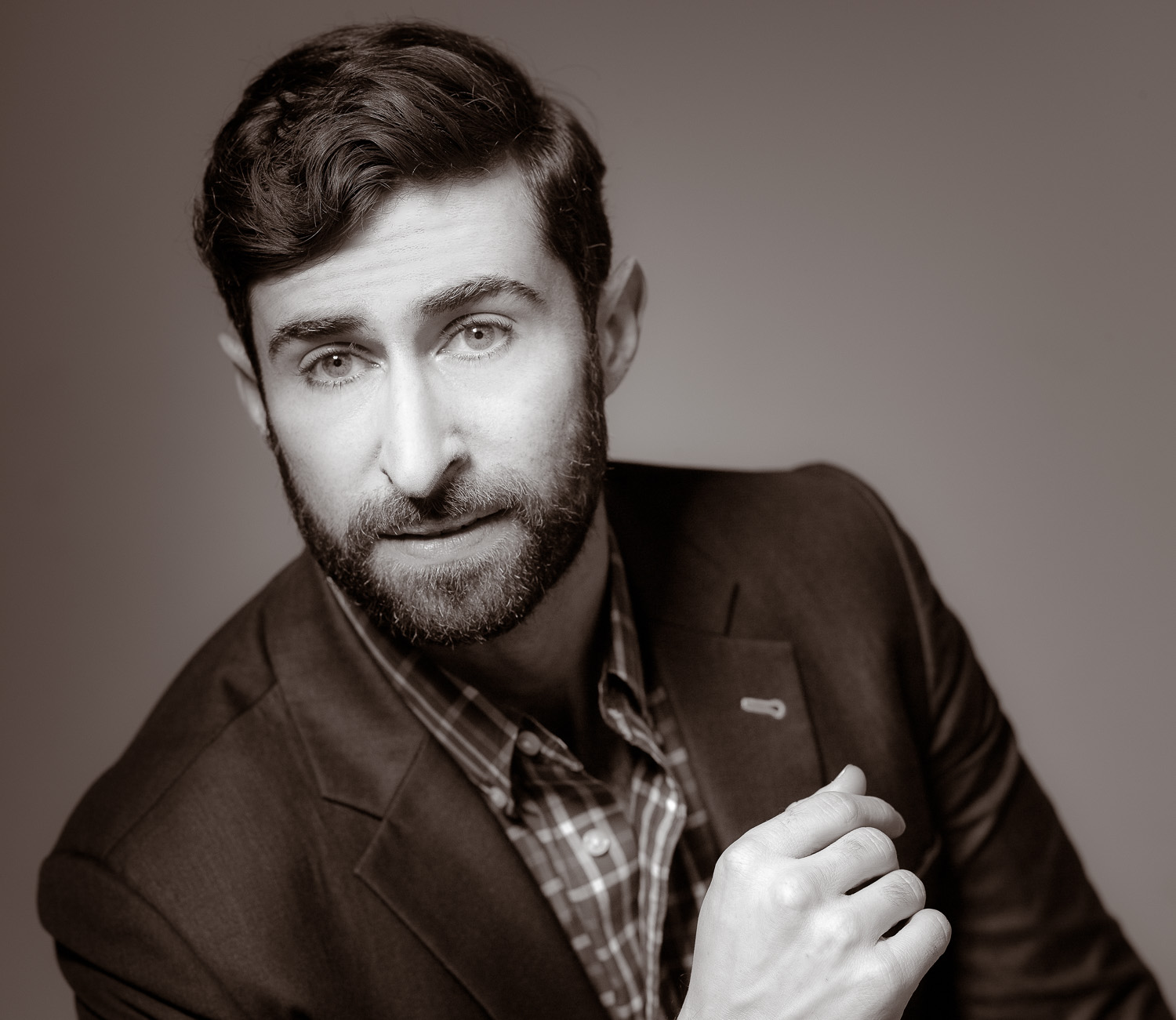  Scott Rogowsky 