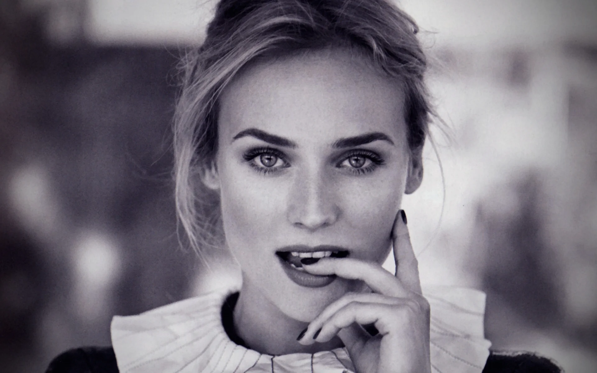 Diane Kruger, wallpaperfashion.com 