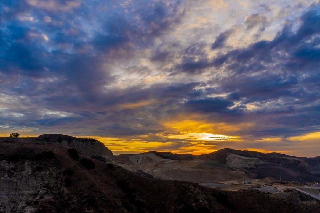 Sunset from Grimes Canyon - Jan 2, 2021⁠
The last-minute trek was worth it for those clouds!