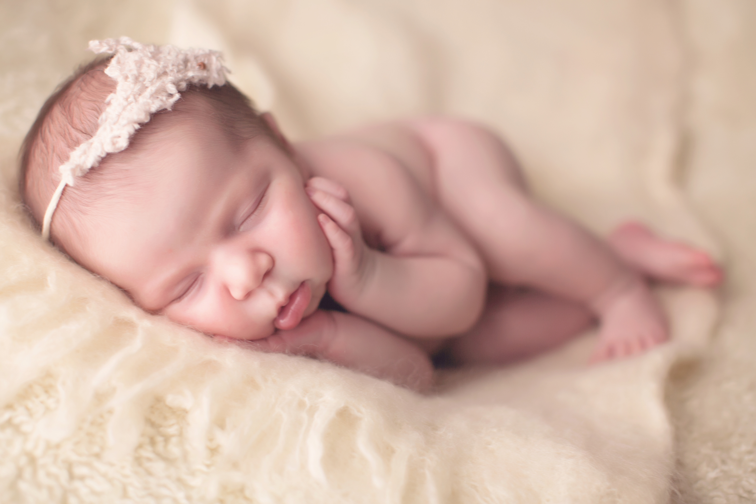 Los-Angeles-Newborn-Baby-Portrait-Studio-Maternity-Photos-V-Kendal-Photography184.JPG