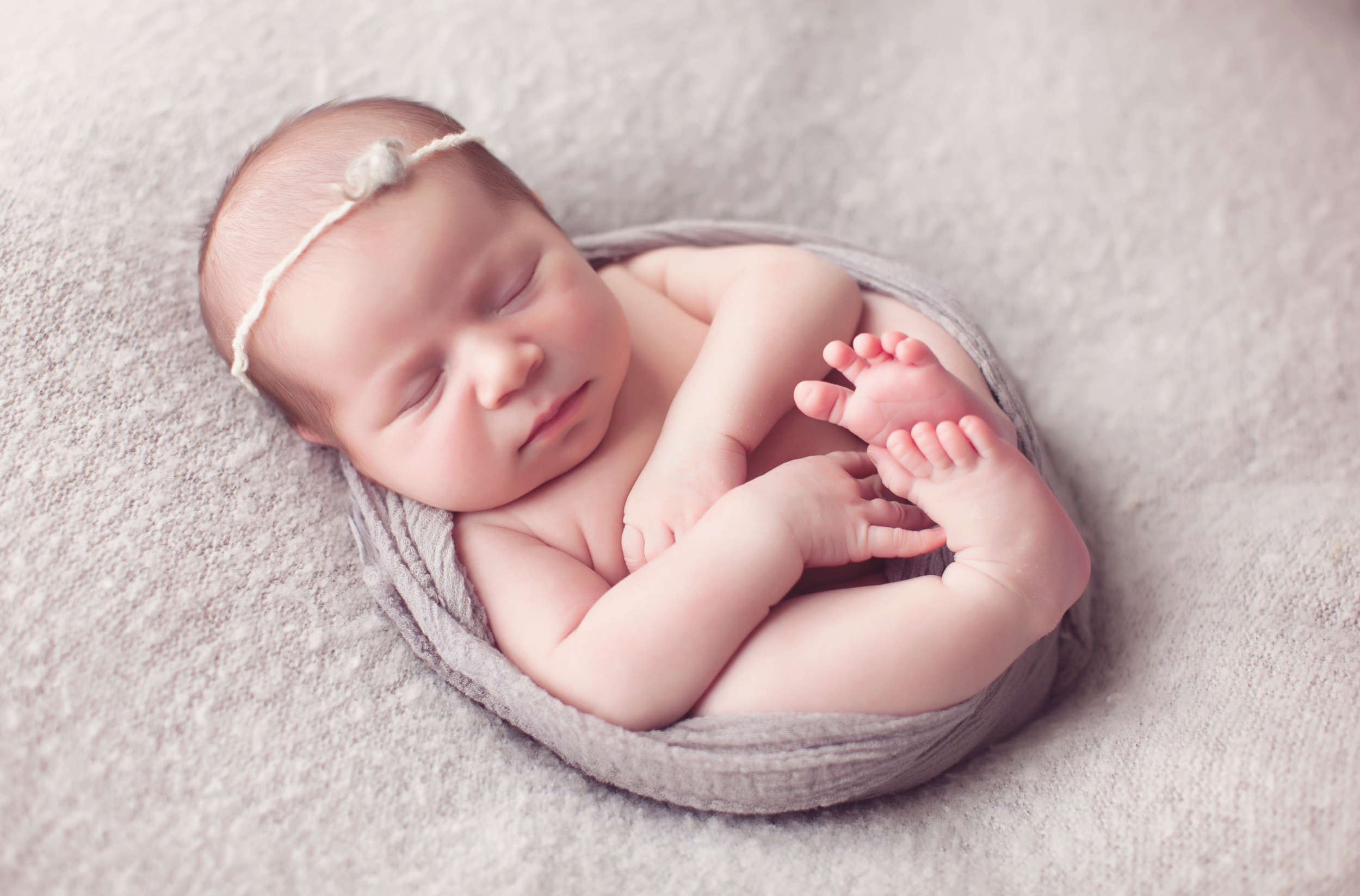 Los-Angeles-Newborn-Baby-Portrait-Studio-Maternity-Photos-V-Kendal-Photography187.JPG