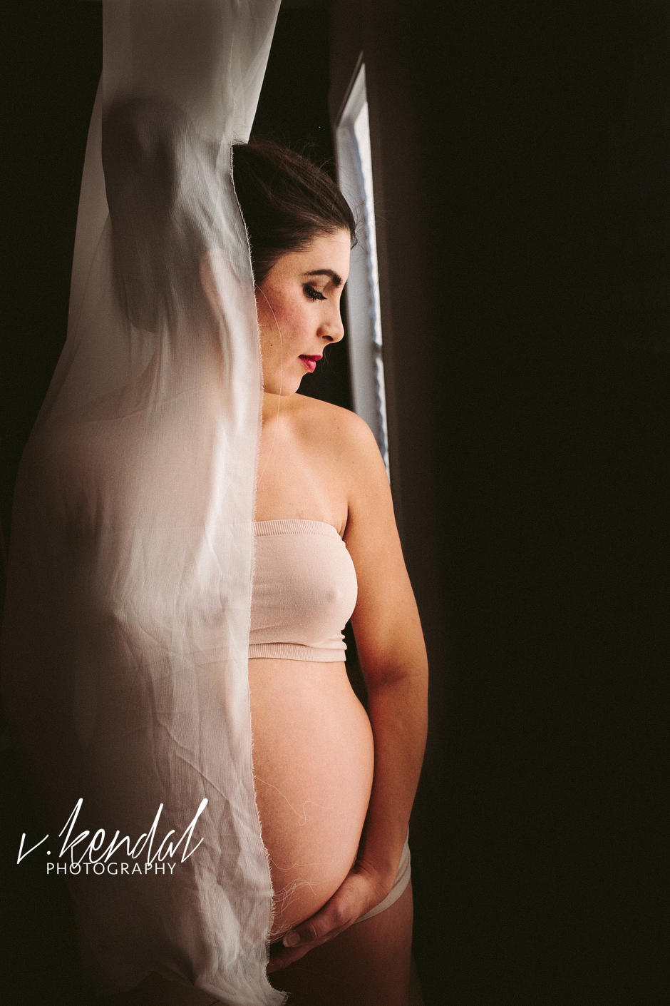 Anoushka - Blog-Los-Angeles-Studio-Maternity-Photos-V-Kendal-Photography223.JPG