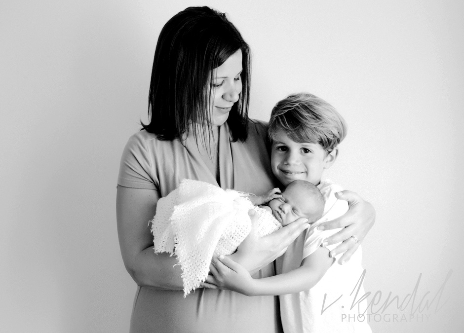 V KENDAL PHOTOGRAPHY-Los-Angeles-Newborn-Twins-Baby-Maternity-Santa Barbara 1468 copy.jpg