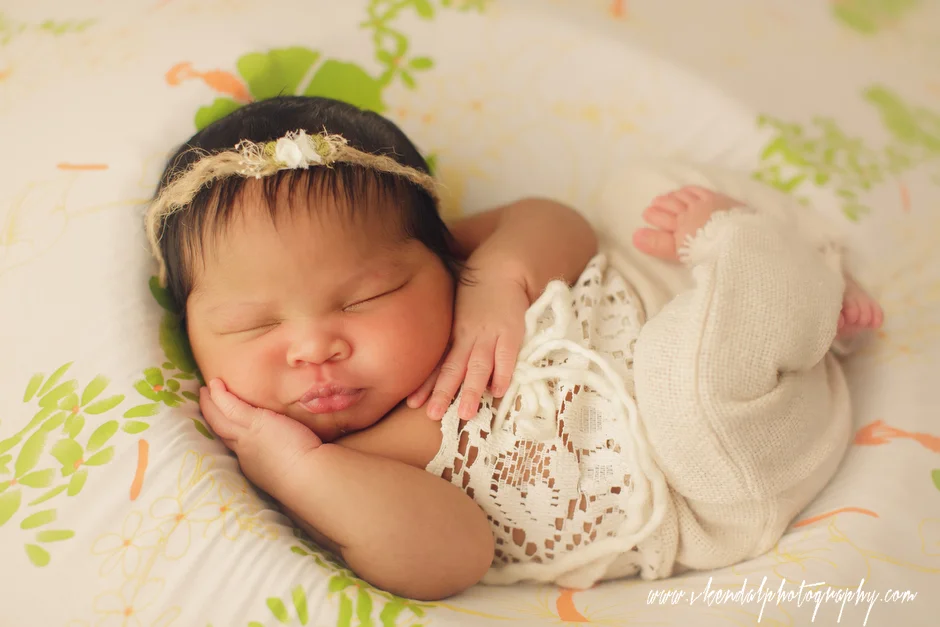 LOS-ANGELES-BABY-PHOTOS-MATERNITY-NEWBORN-PHOTOGRAPHY-VALERIE-KENDAL-V-KENDAL-PORTRAIT-STUDIO2797.JPG