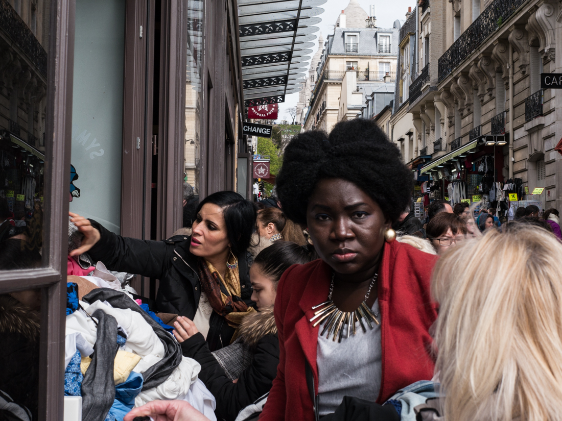 No nonsense - near Sacre Coere, Paris, Apr 2016 - © Angelo Gifford