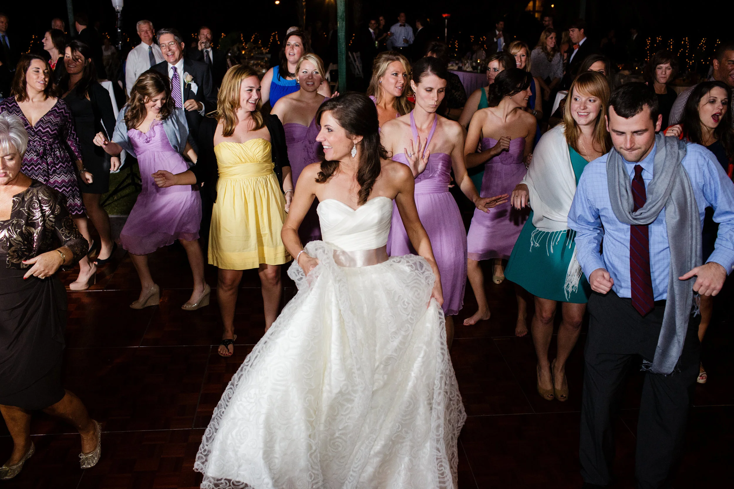 And for a little game of "Where's the pashmina?" take a look at the husband of a bridesmaid who turned it into a scarf!