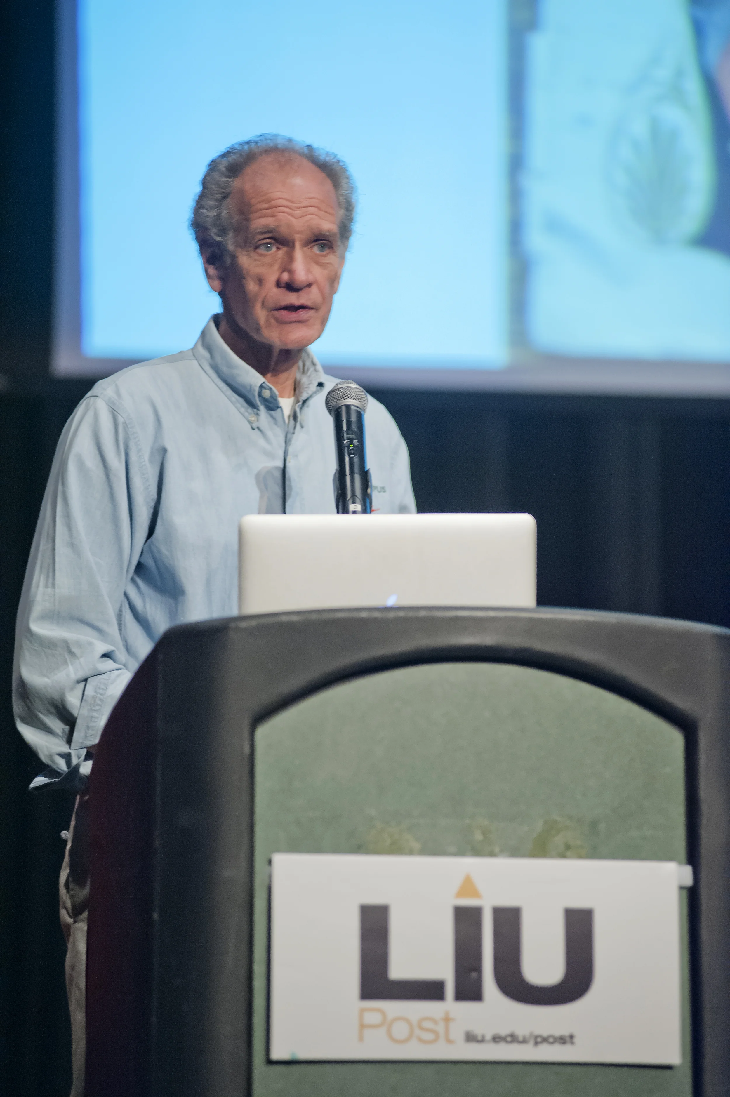 Bob Brier at LIU Post.jpg