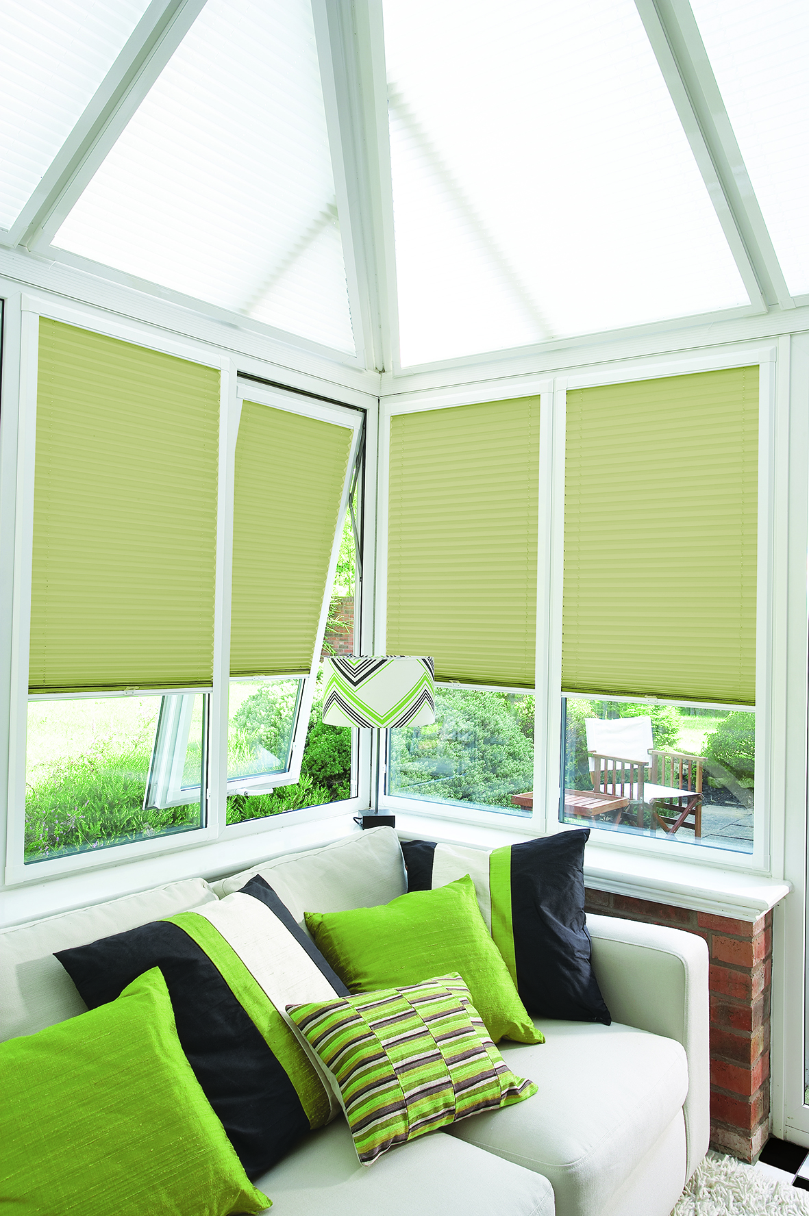 LL_Pleated_Basix Pale Green_Mail.jpg