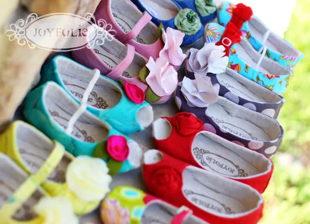 A mix of previous season Joyfolie shoes. They have some of THE most gorgeous shoes you will ever see each and every season! 