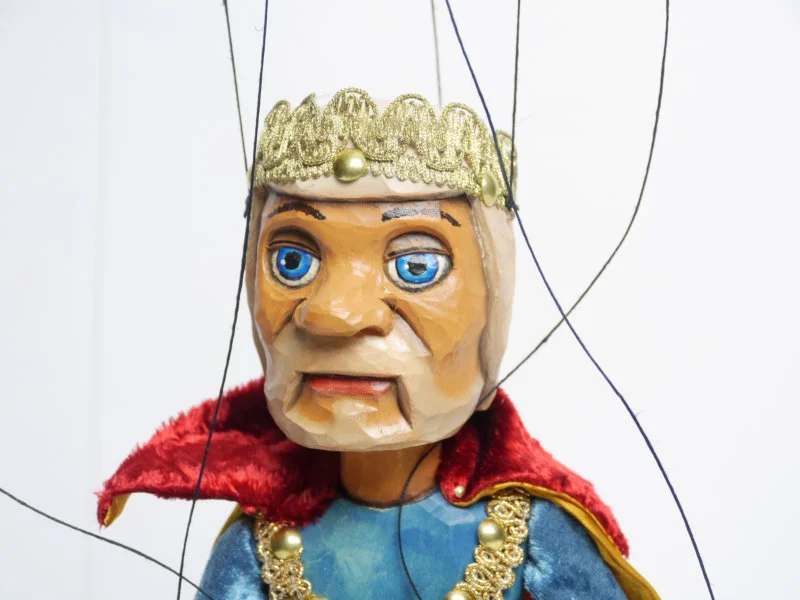 wooden_king2.jpg