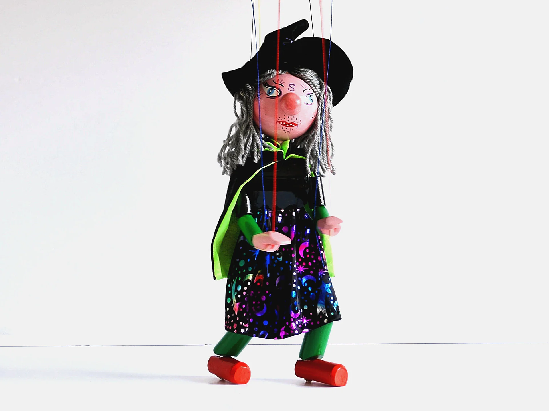 Winnie-the-Witch.jpg