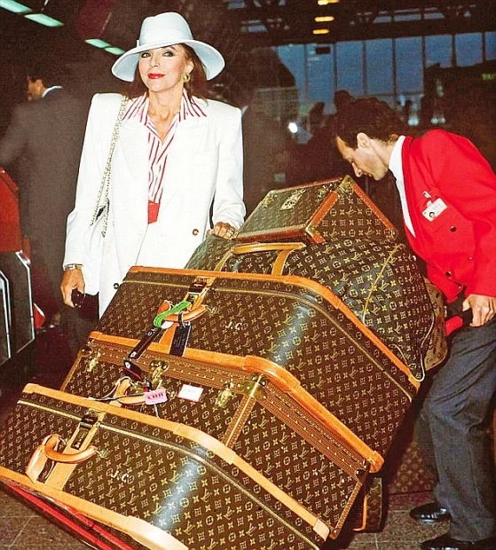  The Best Vegan-Luxe Travel Bags 