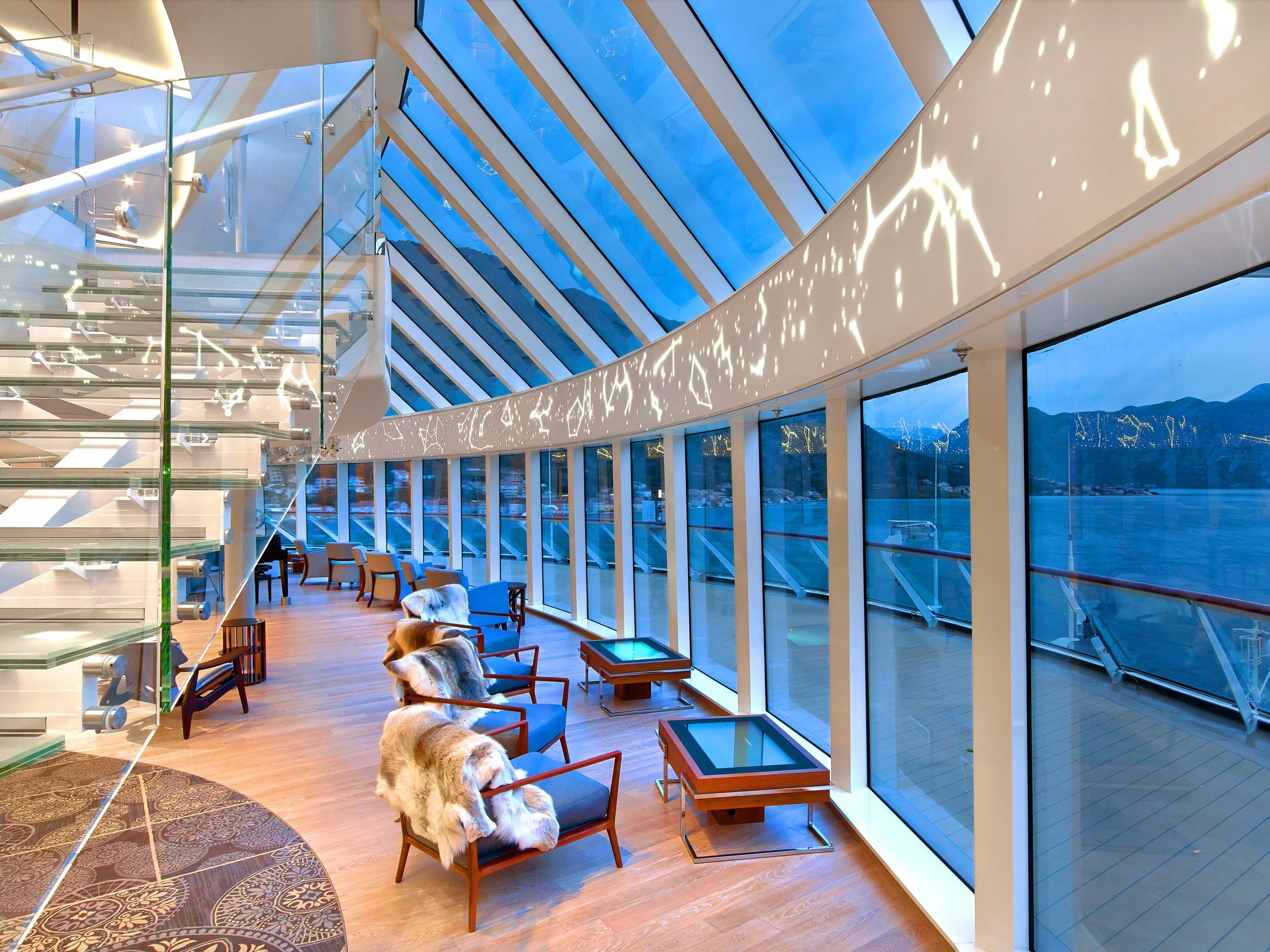 Explorers_Lounge_Windows_Stairs_Night_25.jpg