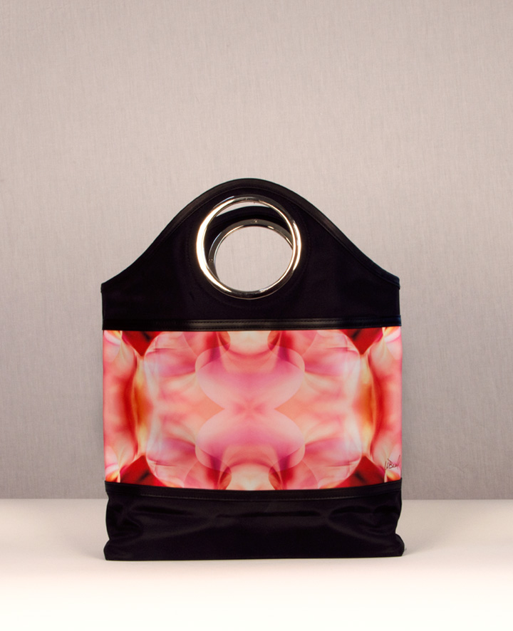 Winter Roses Bouquet Ring Tote Bag