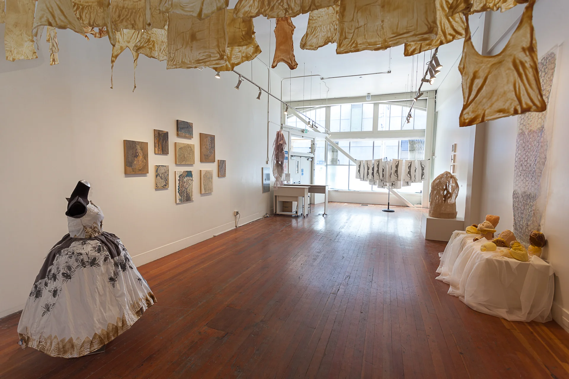 Cut from the Same Cloth_MG_6222_Mido Lee.jpg