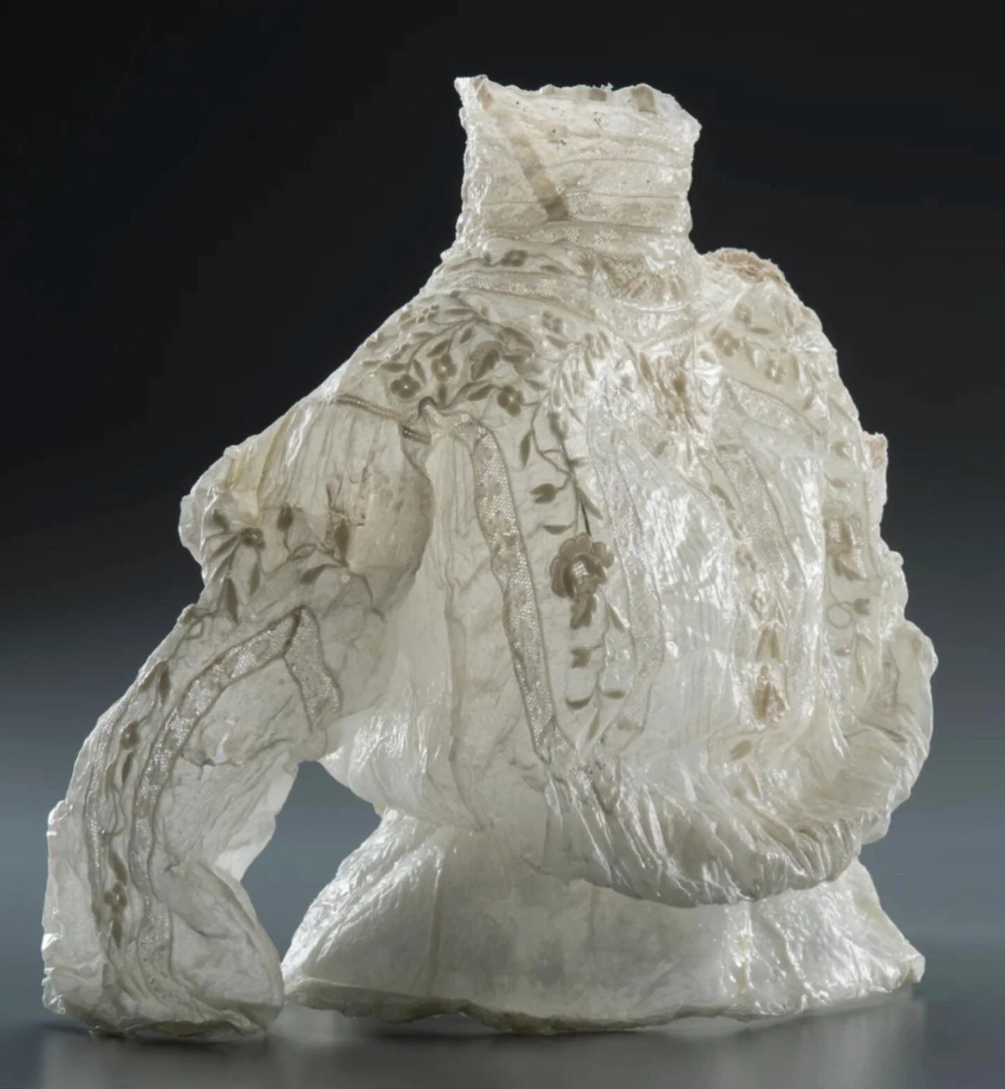 See these textile sculptures by artist Cynthia Brannvall at the Katz Snyder Gallery @jccsf
“Wander Woman 3”
Curated by: Rea Lynn de Guzman @rayuh_lynn 
Exhibition Dates: January 18 - April 16,  2023
Gallery Reception: March 30, 2023, 6-8