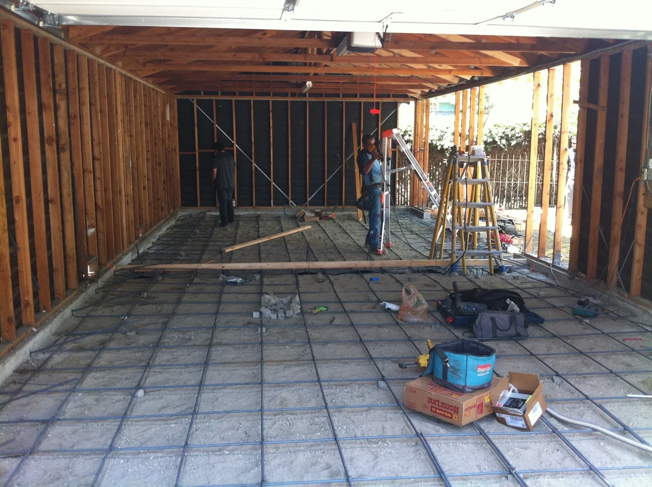 Studio Build Easter Weekend 016.jpg