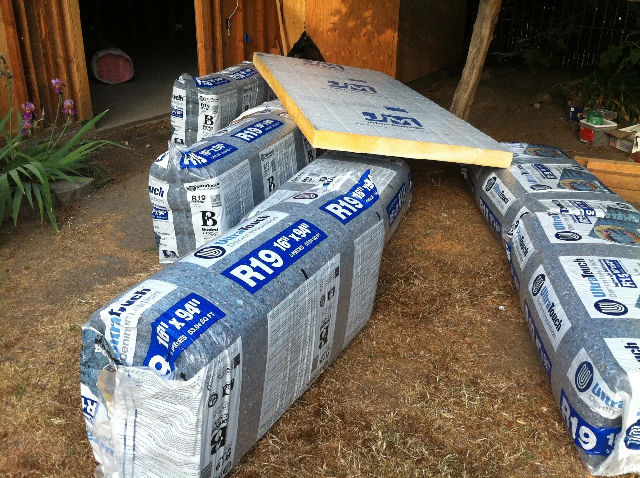 Studio Build insulation 023.jpg