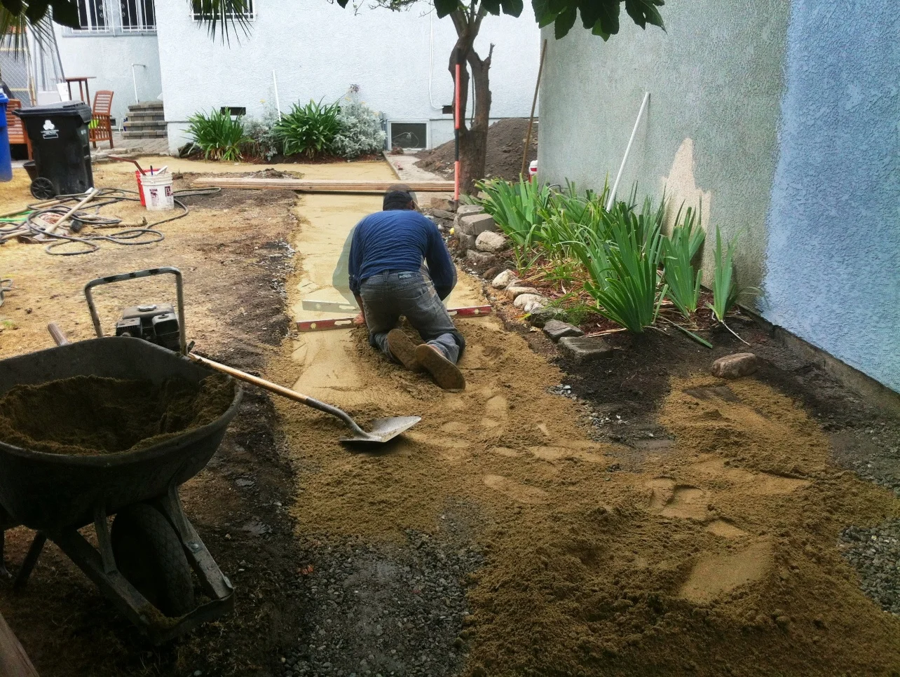 Paver walkway 038.jpg