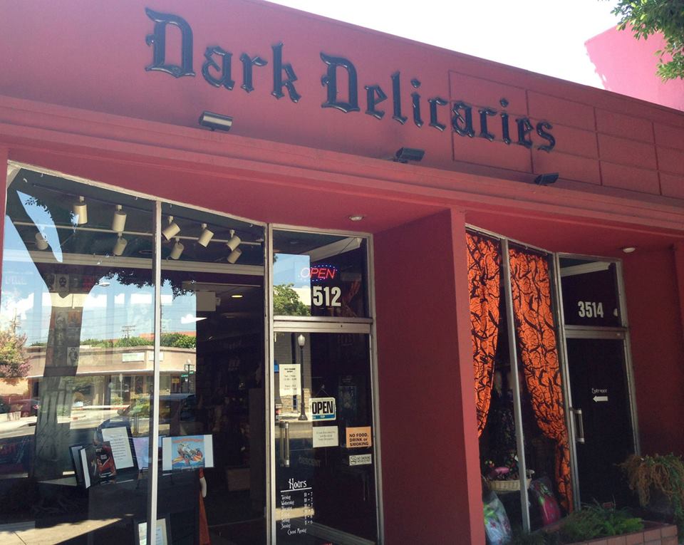 dark delicacies store front.jpg