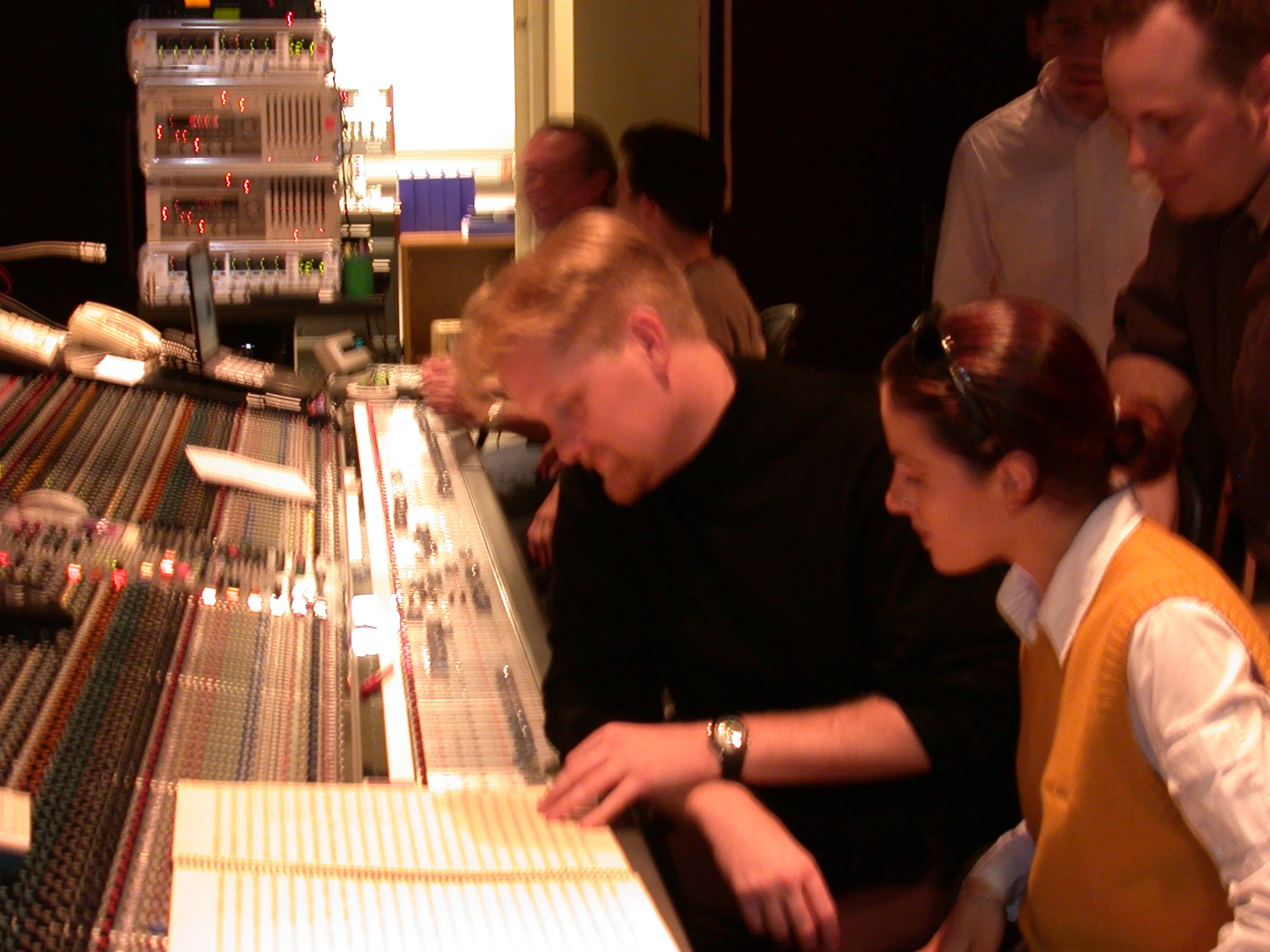 Brian reviewing a cue.JPG