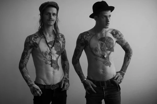 news_dough_mr_kilby_identical_tattoo_brothers_09