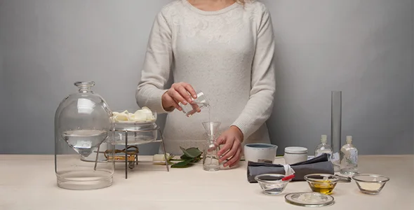 Organic personal care products are a huge trend. Demand for bio products keeps on growing as we increasingly become "conscious" and aware about harmful synthetic ingredients. As this market grows, many new companies are entering the market with cool new products, such as the "Teardrop my Phytocosmetic Lab". Read More