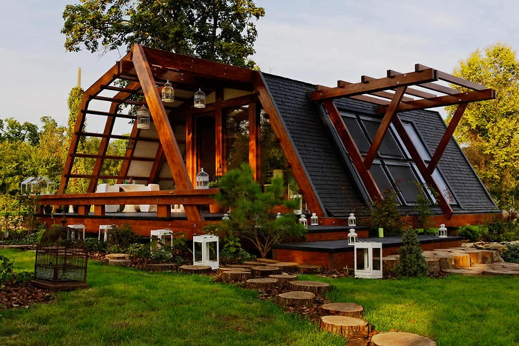 1672618-slide-soleta-zeroenergy-sustainable-wooden-house-ecologic-home-dwell-fachwerk-prefab-homes-ansonia-01.jpg