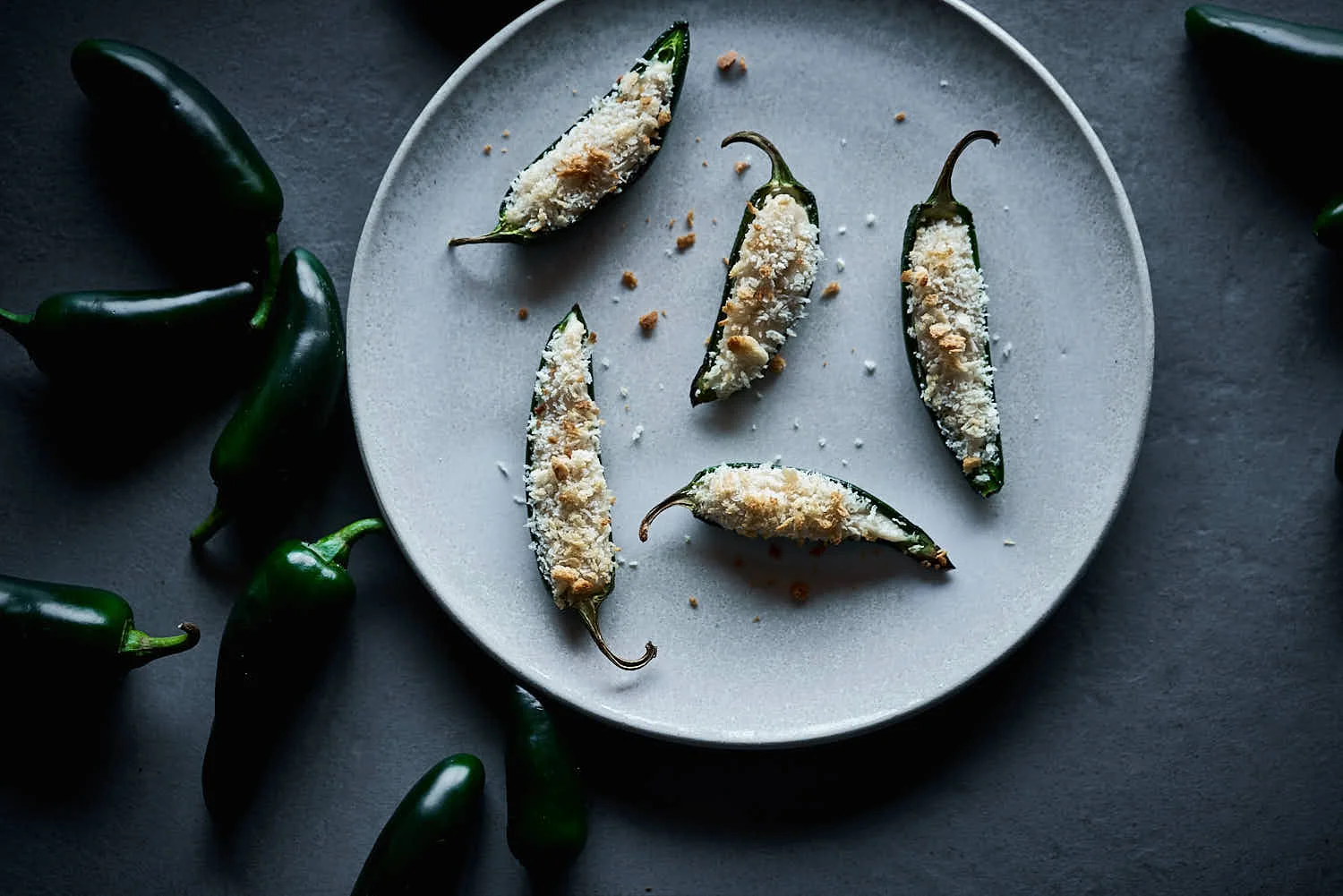 Jalapenos mit Cashewkäse - freurig & crunchie