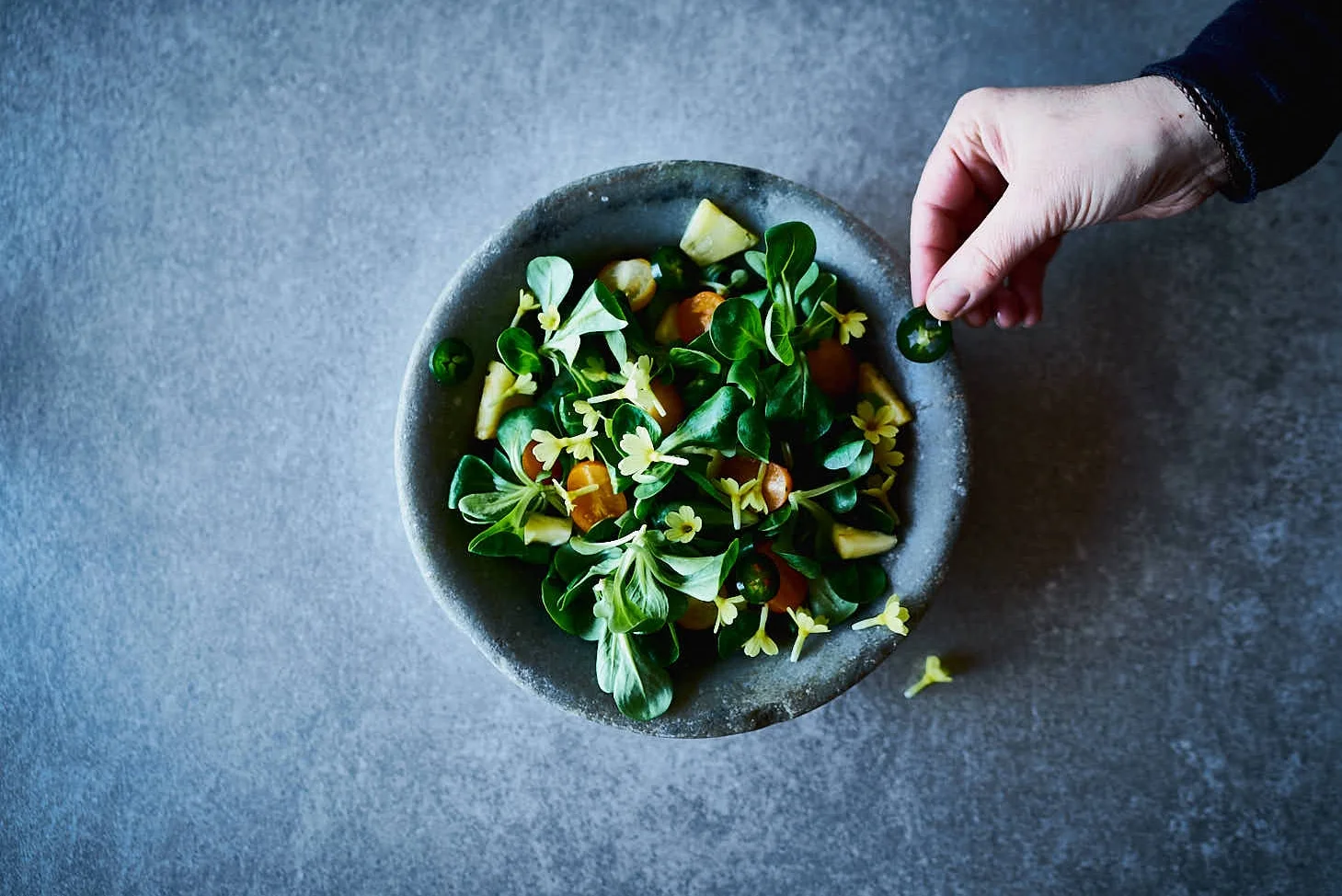 Feldsalat mit Ananas & Jalapenos