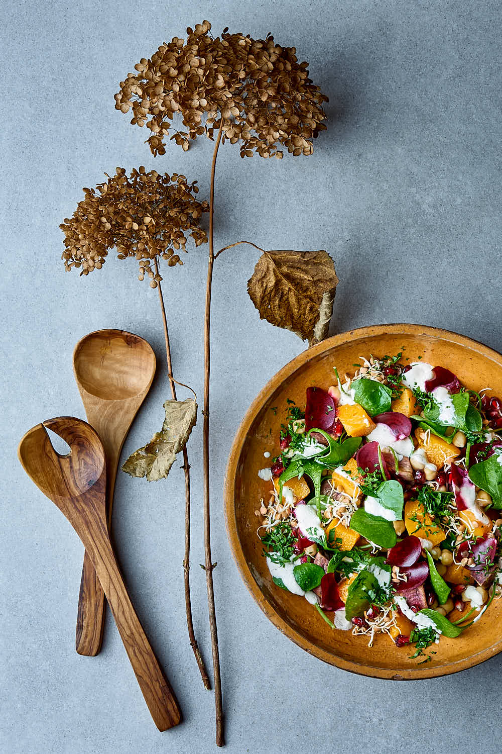 Kichererbsen-Spinat-Salat mit Sprossen & Rote Beete