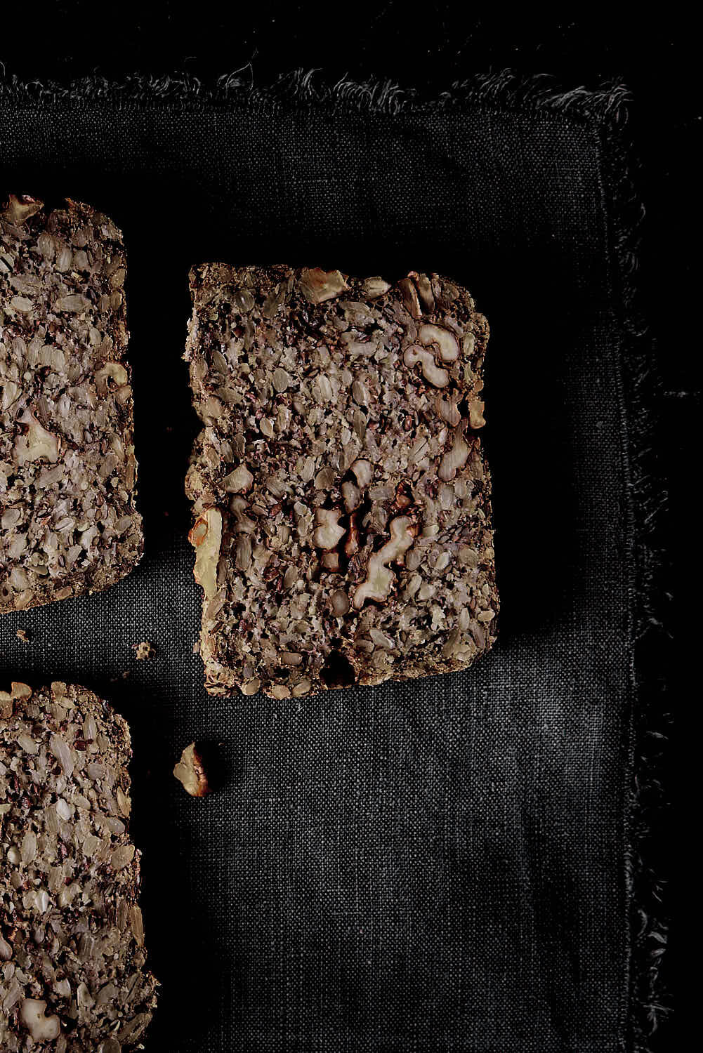 Saaten-Walnuss-Brot