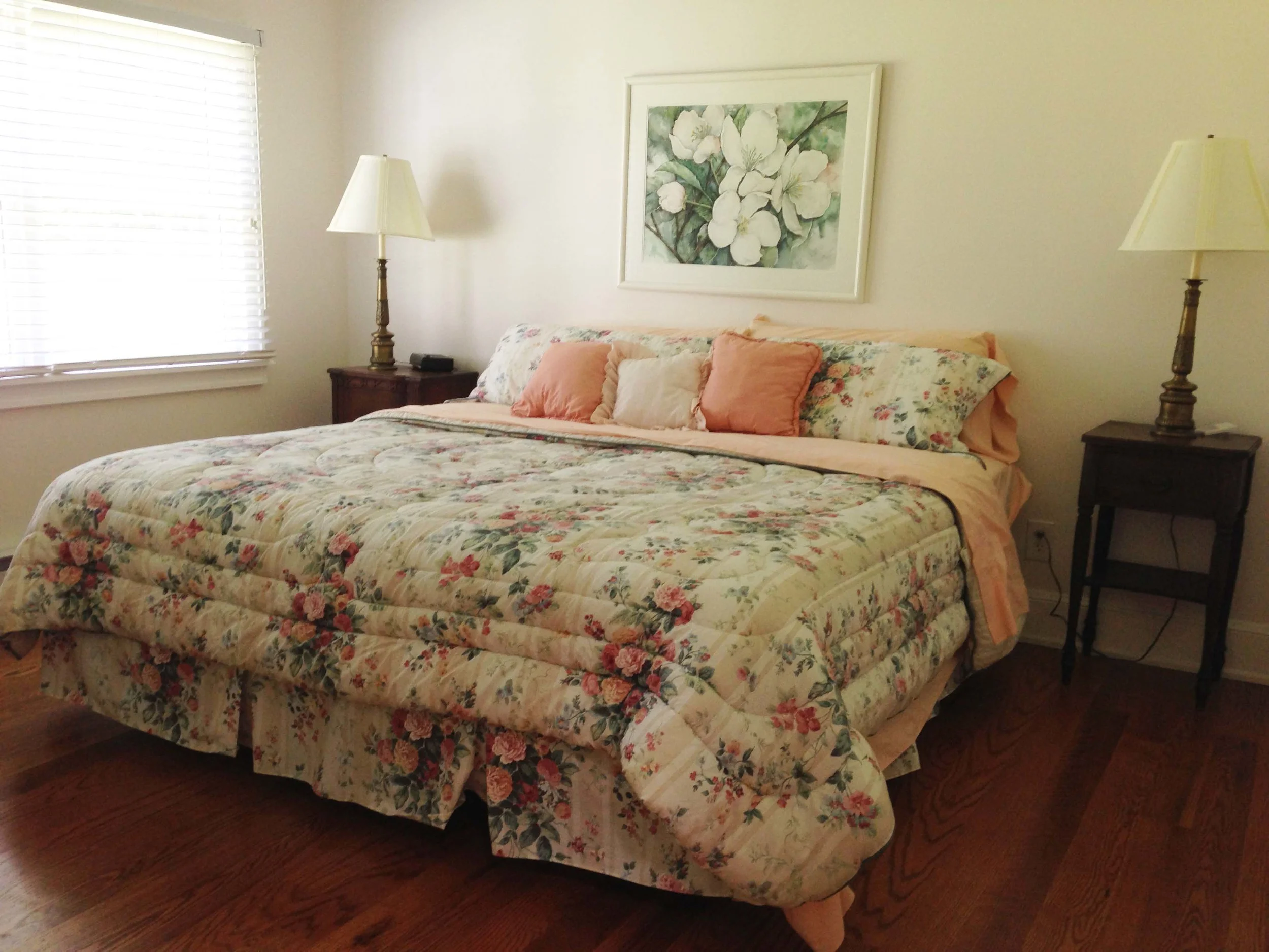 Guest Bdrm_1.jpg