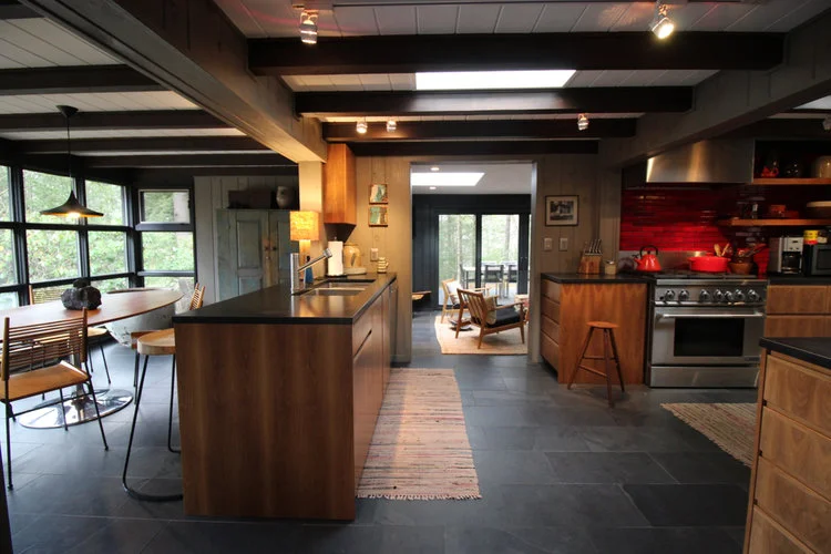 Peaceful, modern cabin near Phoenicia, NY for rent Red Cottage Inc