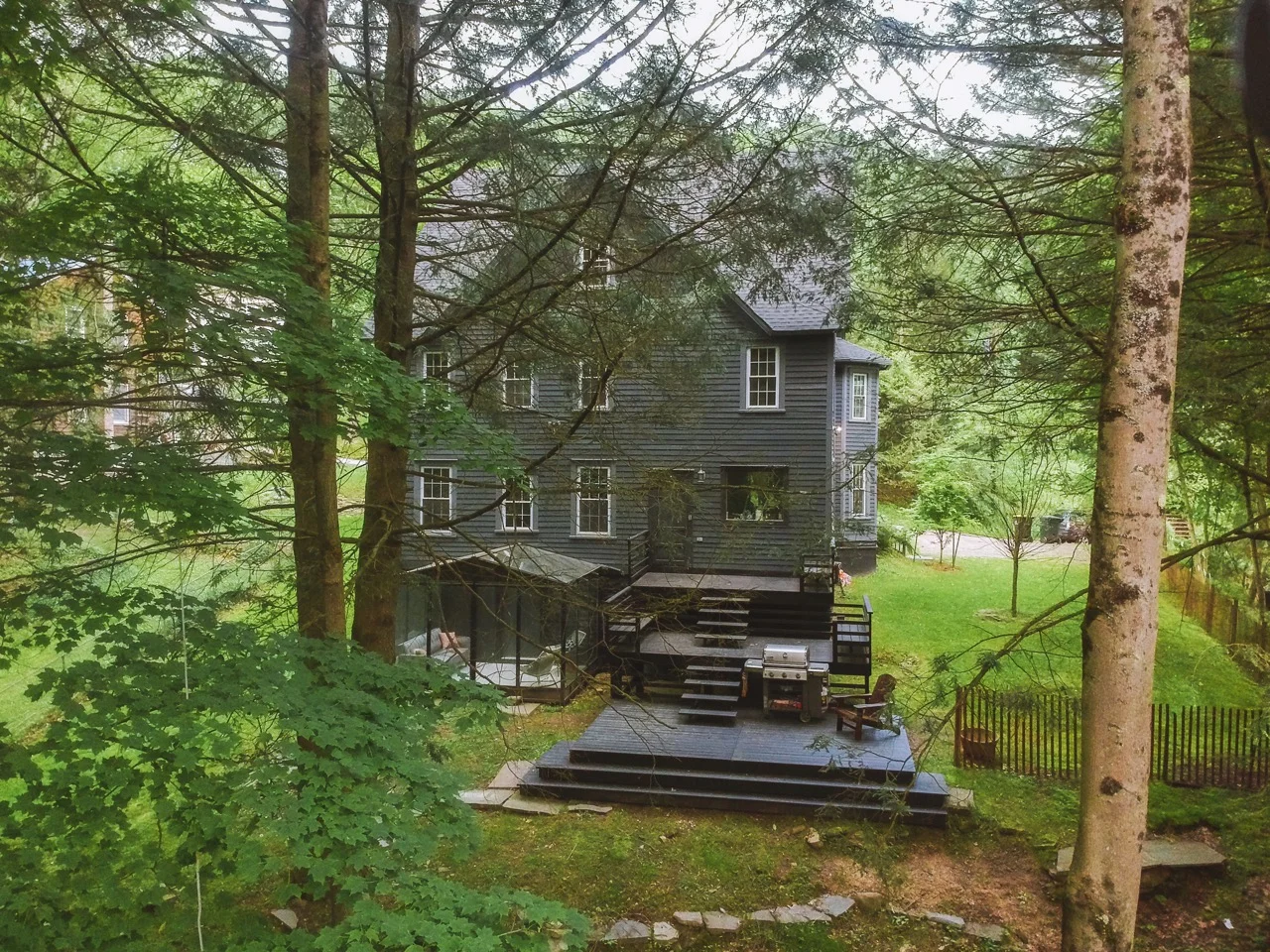 7 Bedroom renovated home within walking distance to Callicoon, New York