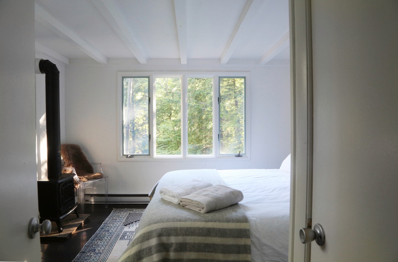 HUCKLEBERRY HOUSE UPSTAIRS BED 1_ESCAPE BROOKLYN.jpg