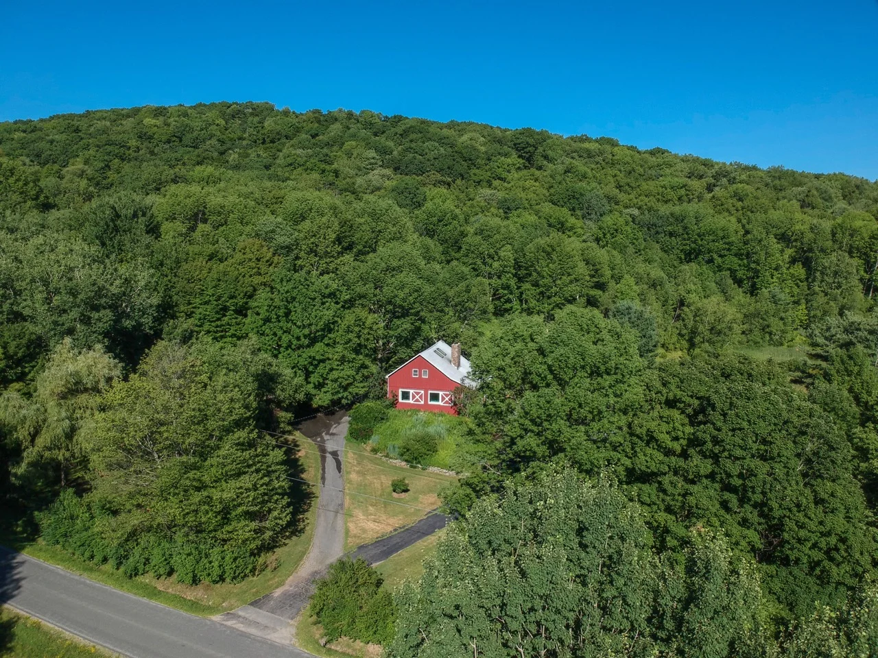 the_barn_drone-4.jpg