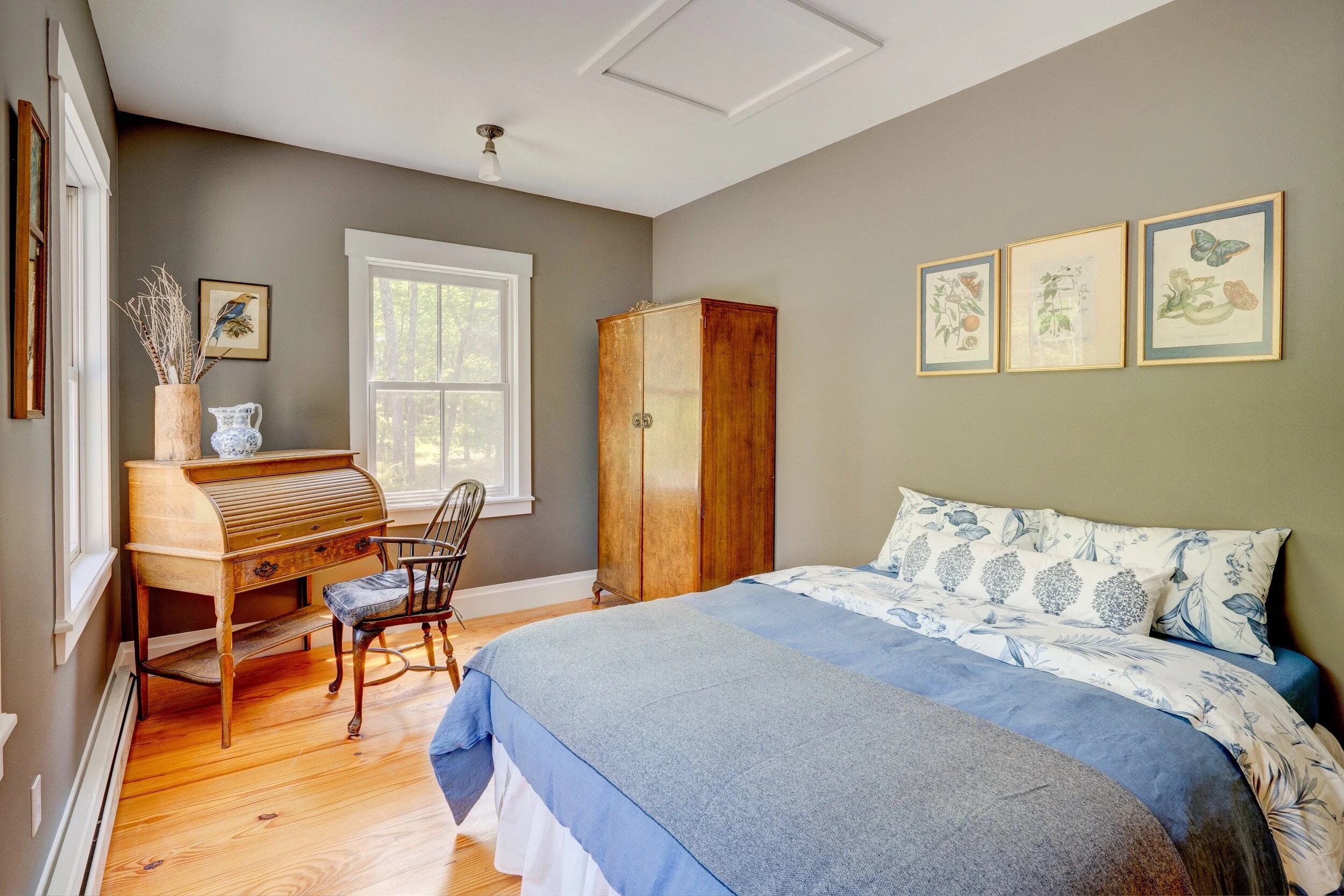 Chic Catskills farmhouse rental in Narrowsburg with pool, tennis court