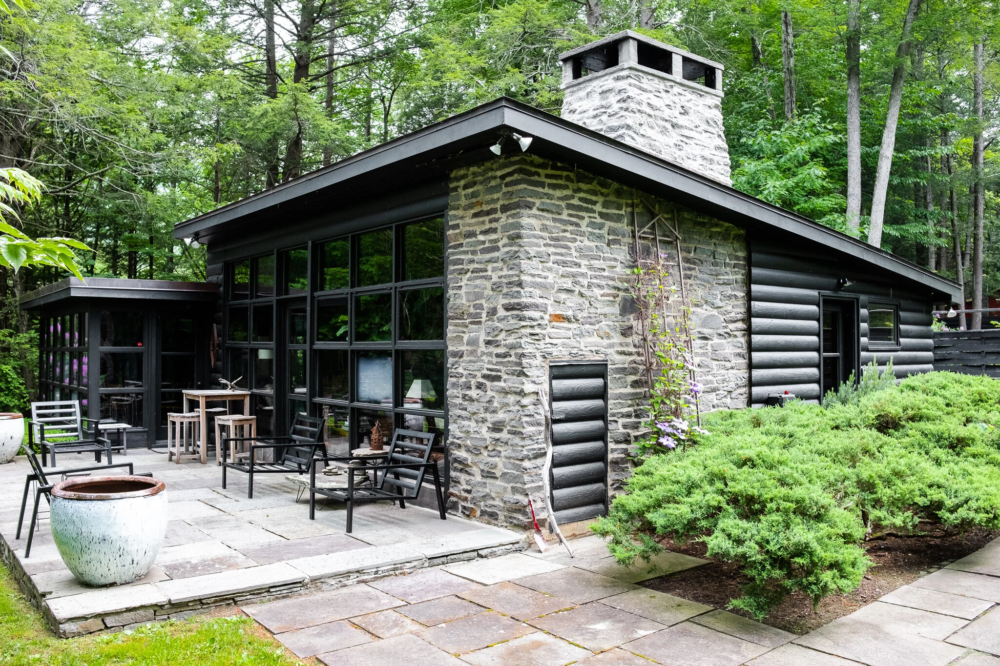 Peaceful, modern cabin near Phoenicia, NY for rent Red Cottage Inc