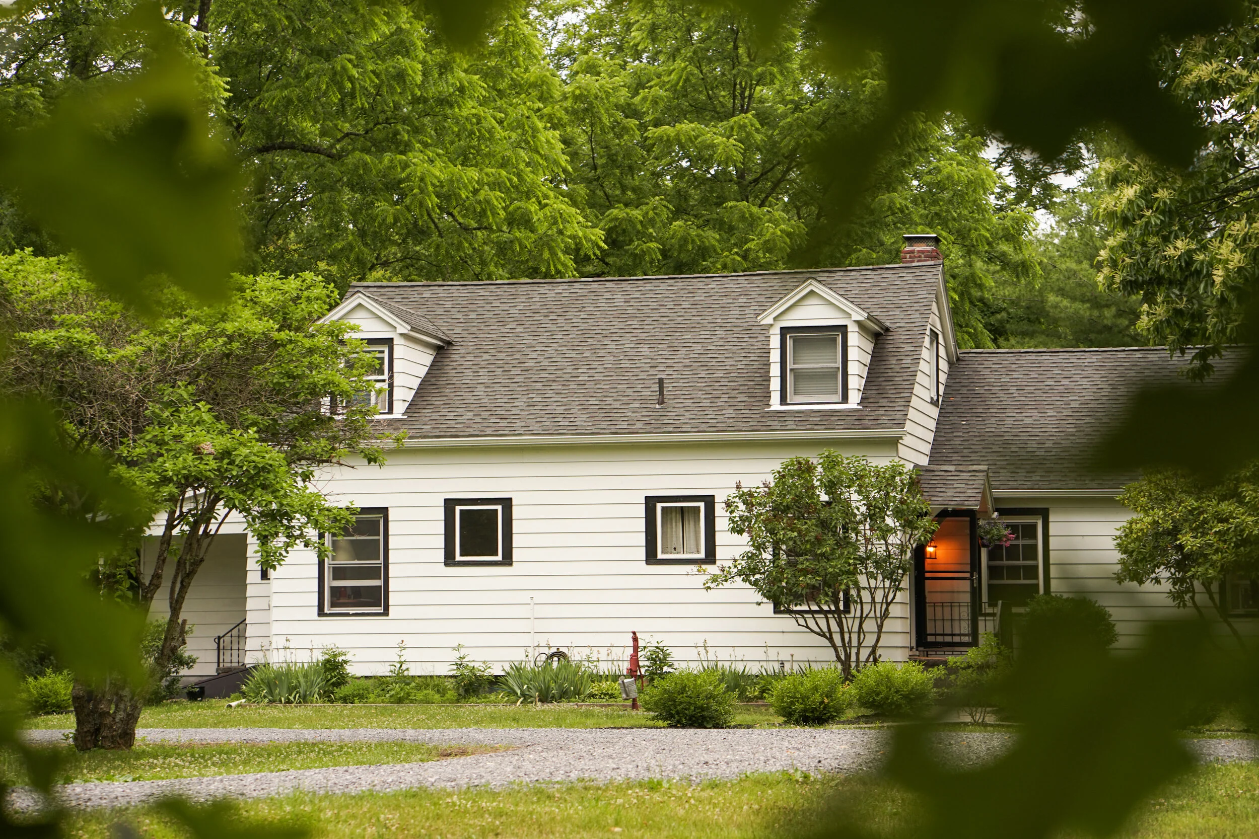 Fish Creek Farmhouse Chic Saugerties Farmhouse vacation rental with